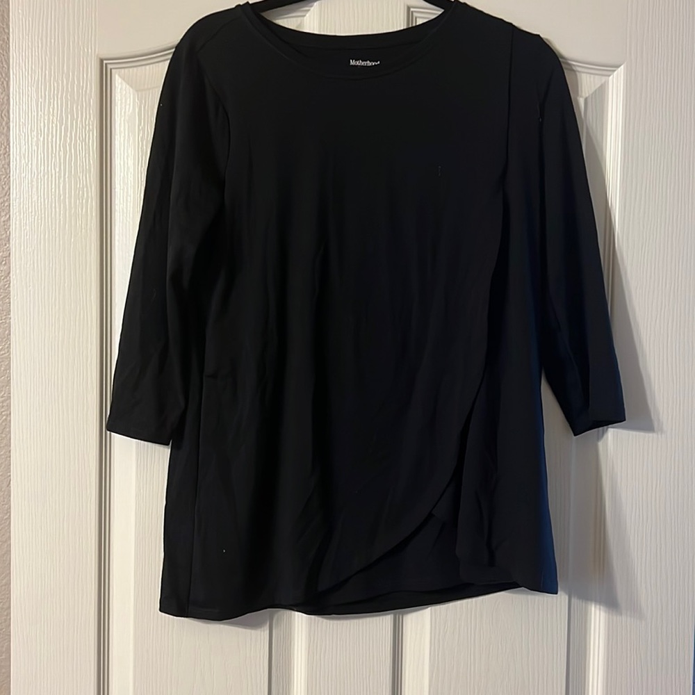 Motherhood nursing 3/4 length black shirt